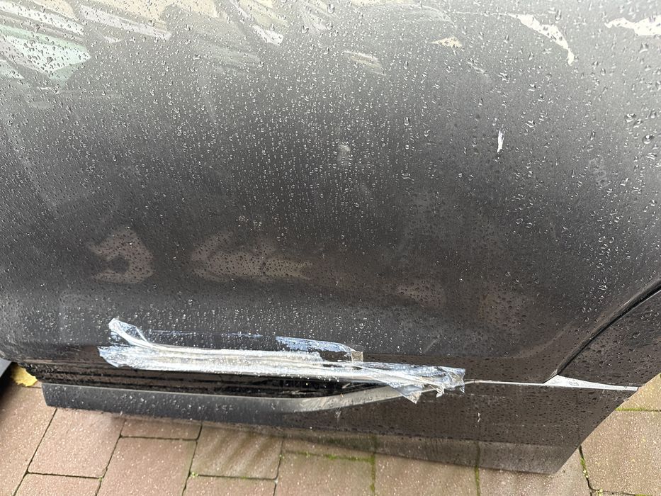 Двері Audi e-Tron(Etron)