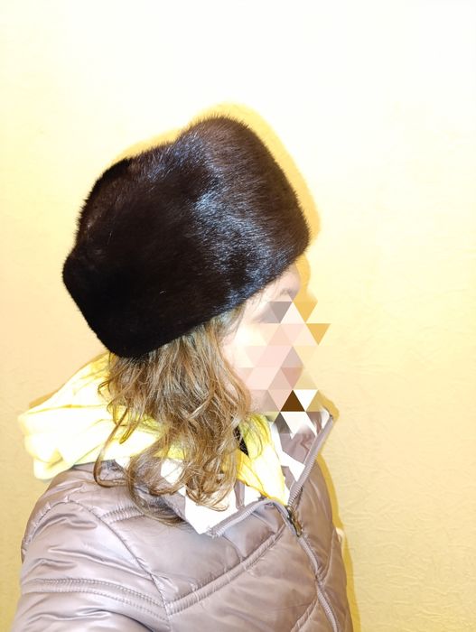 Норкова шапка жіноча