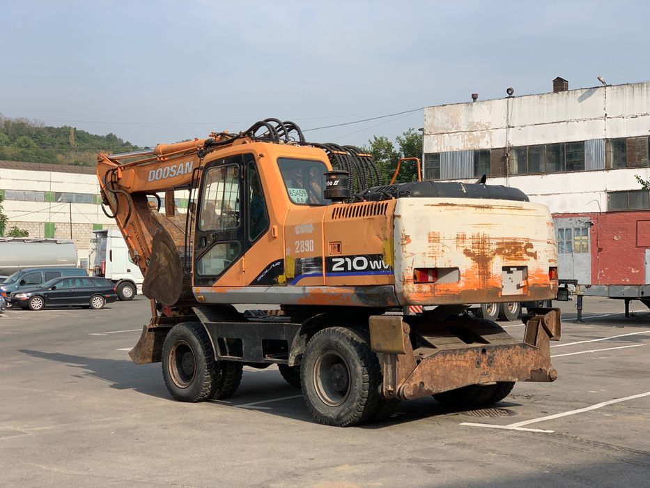 Колісний екскаватор DOOSAN SOLAR 210W-V Колесный экскаватор 20 тонн