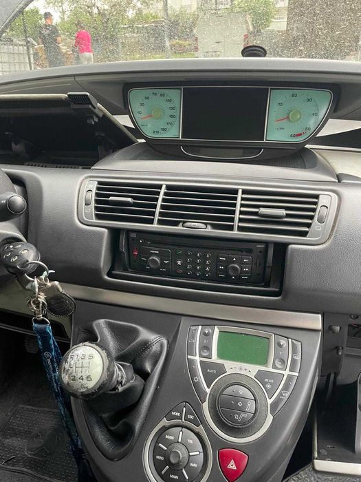 Peugeot 807 2.2 Hdi