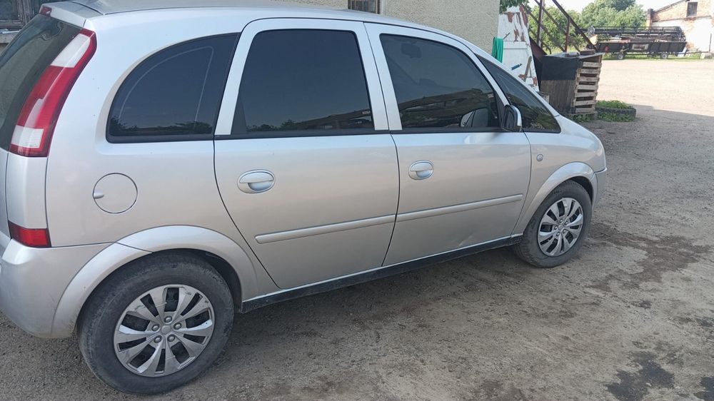 Продається опель меріва