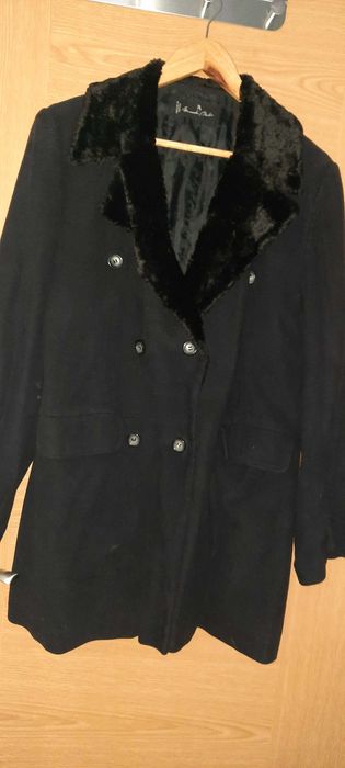 Black Coat / Overcoat with Fur Collar – Size 42 – MANUELA BASTOS