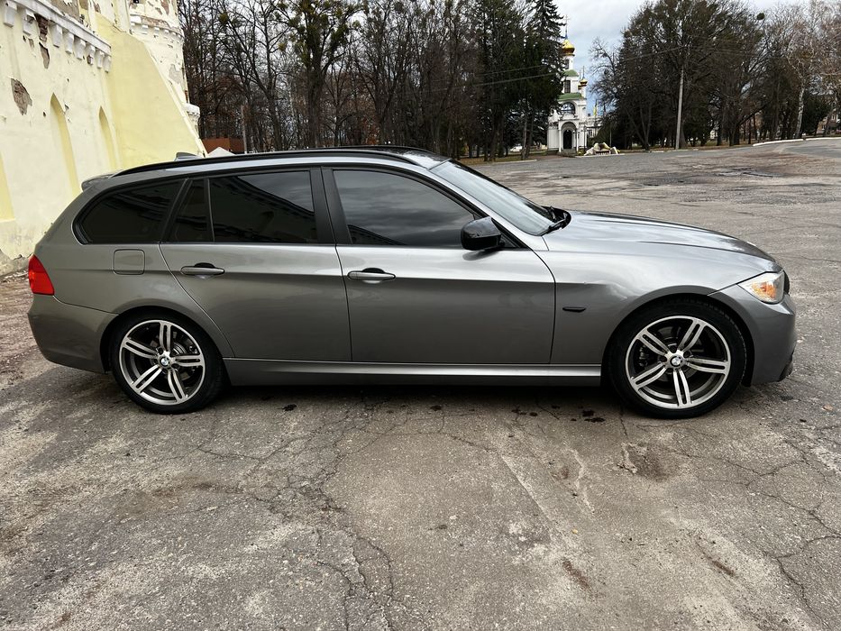 Продам BMW e91 2011год