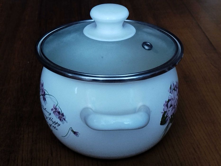 Кастрюля с кришкой 1,5 л