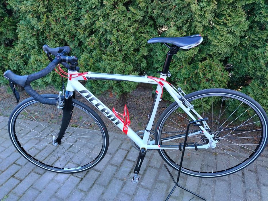 Rower przełajowo-szosowy