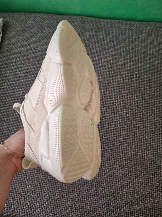 Buty sportowe tamaris 37