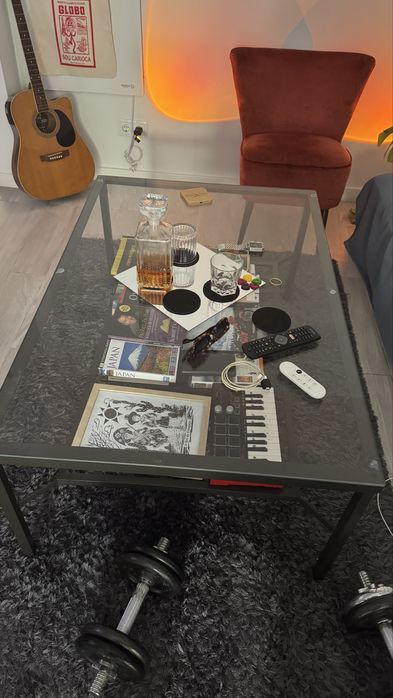 Mesa de centro em ferro e vidro 120x70
