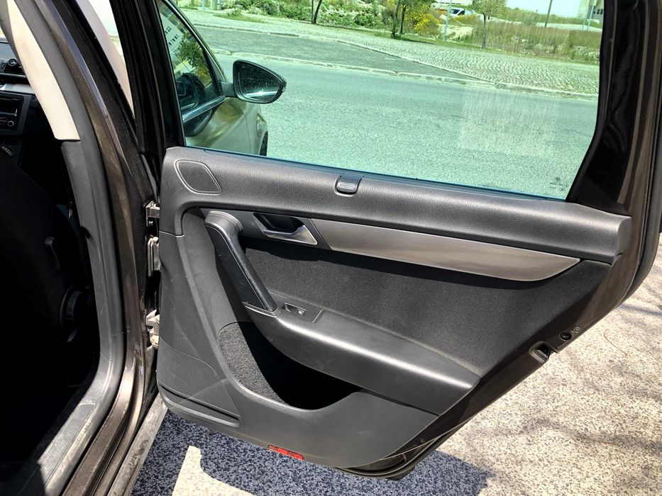 VW Passat 2012 em bom estado