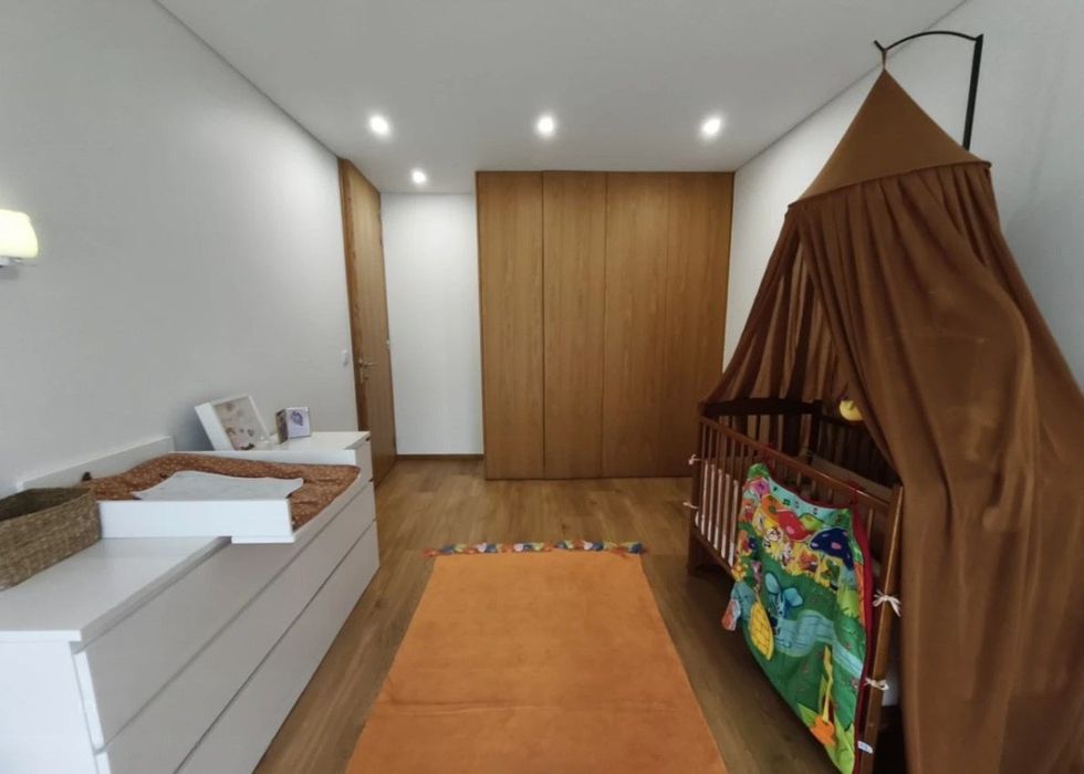 Moradia em gaveto  T3 Térrea em Manhente Barcelos