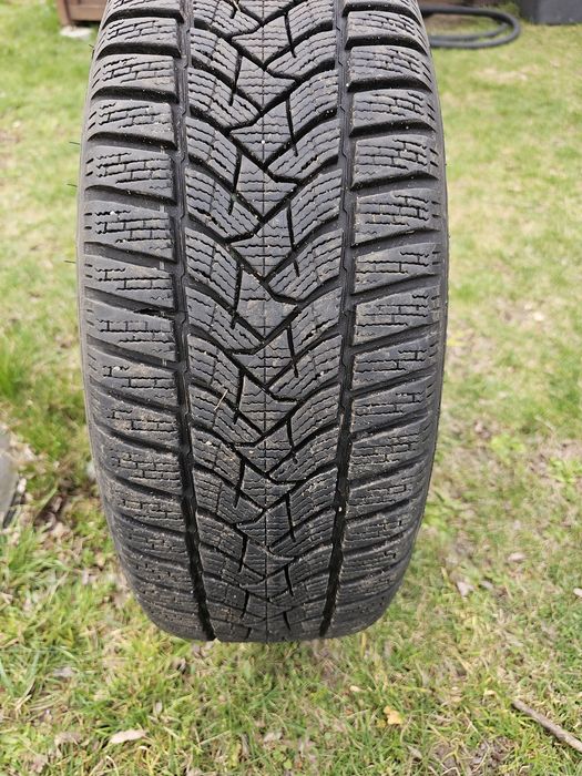 Felgi stalowe R16 z oponami DUNLOP