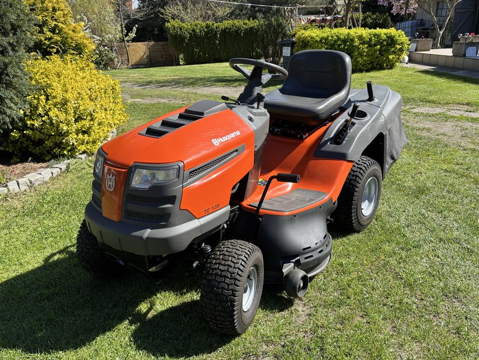 Traktorek Husqvarna tc138