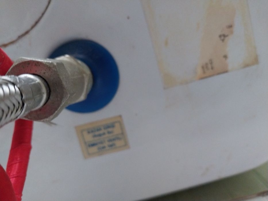 Продам бойлер 50л