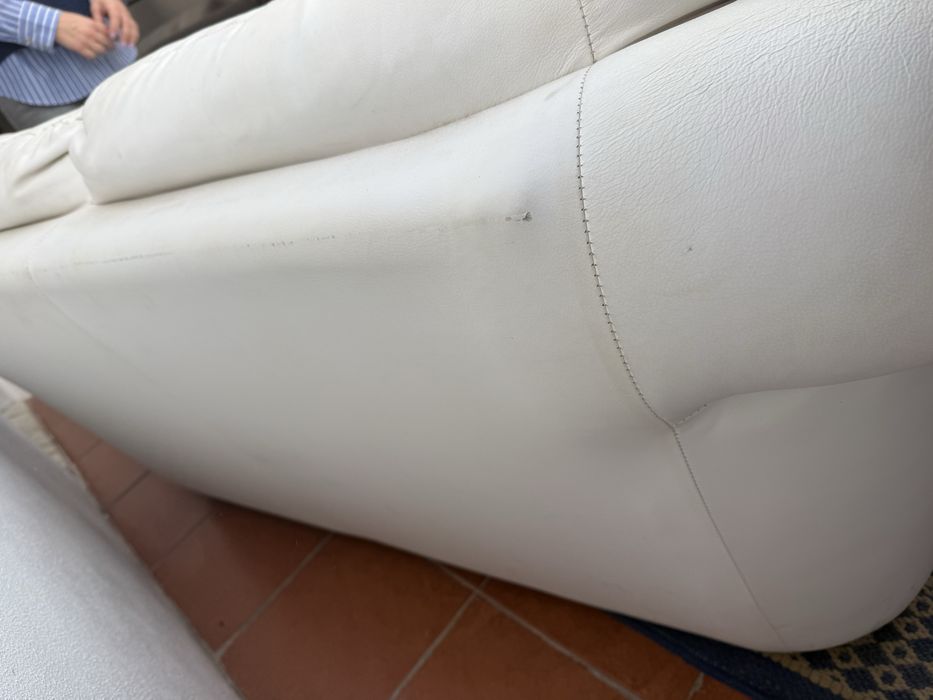 2 sofás de 2 lugaress