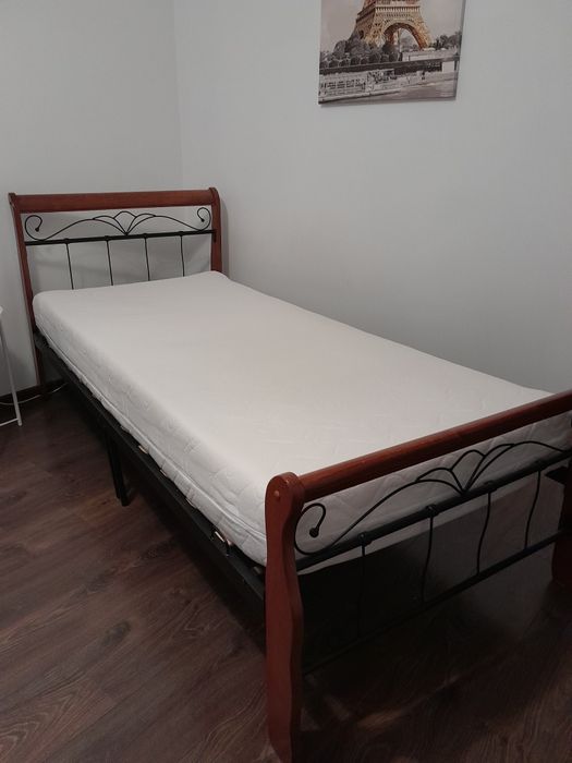 Łóżko Halmar Varonica 90x200 z materacem