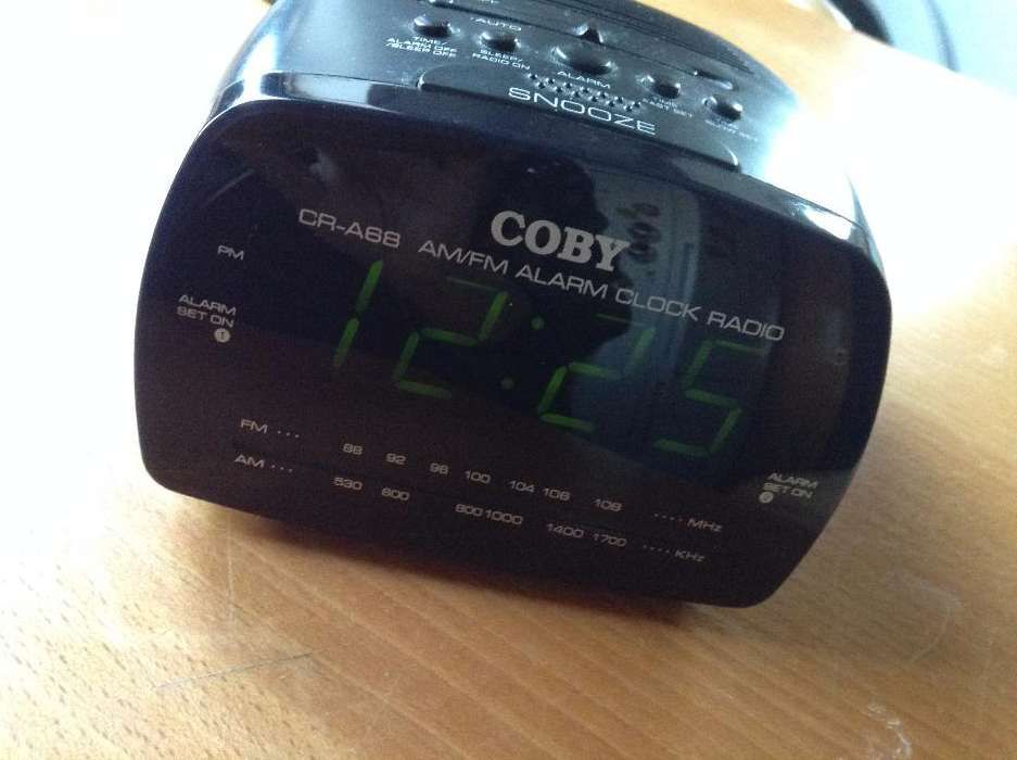 Alarm Clock and Radio64286396792579122