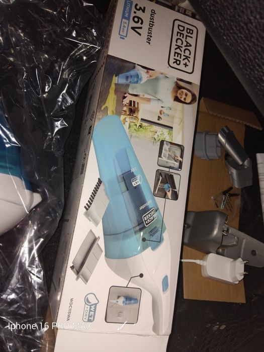 Aspirador de pó de mão , a bateria .