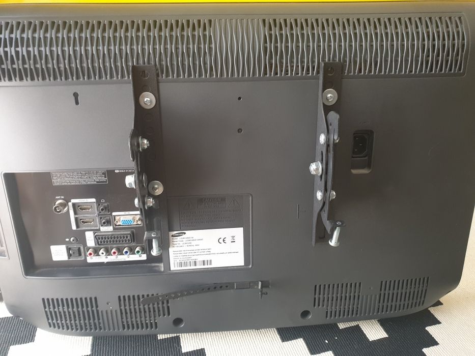 Tv Samsung + suporte de parede