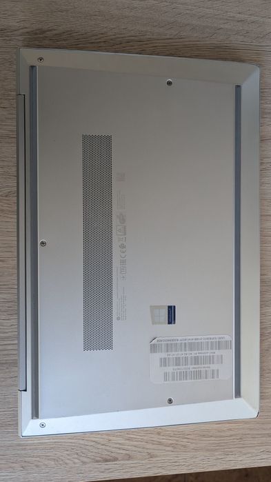 HP EliteBook (14")