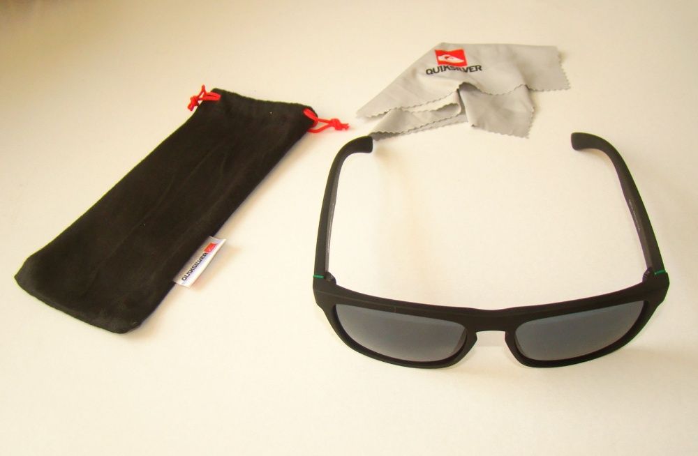 Okulary przeciwsłoneczne QUICKSILVER UV 400 czarne z czarnymi szkłami