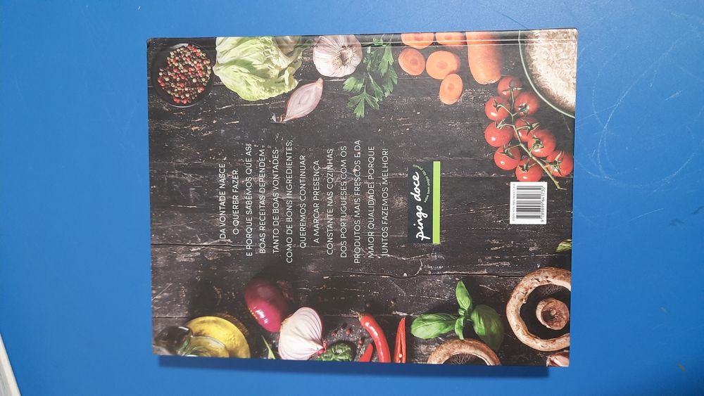 Livro Receitas "À mesa com o Pingo Doce"