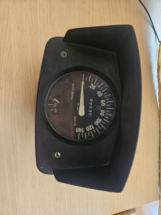 Licznik obrotomierza prędkościomierz fiat 126p
