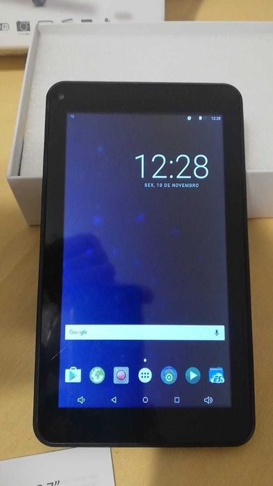 Tablet PC 7'' com bolsa, teclado e cartão memória 32G