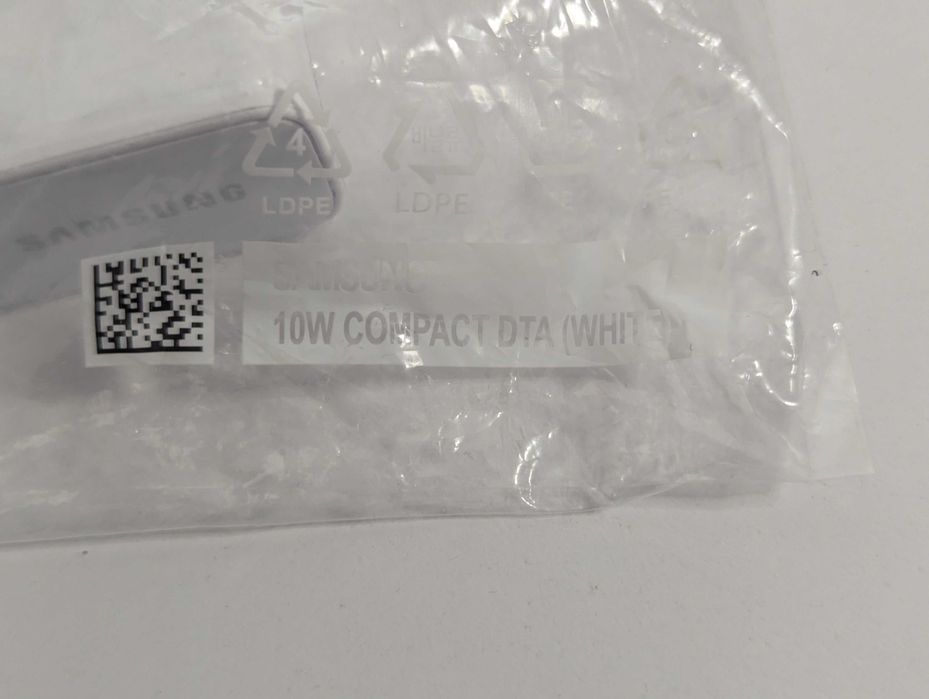 новий блочок зарядка 10w 5V 2A Samsung USB A