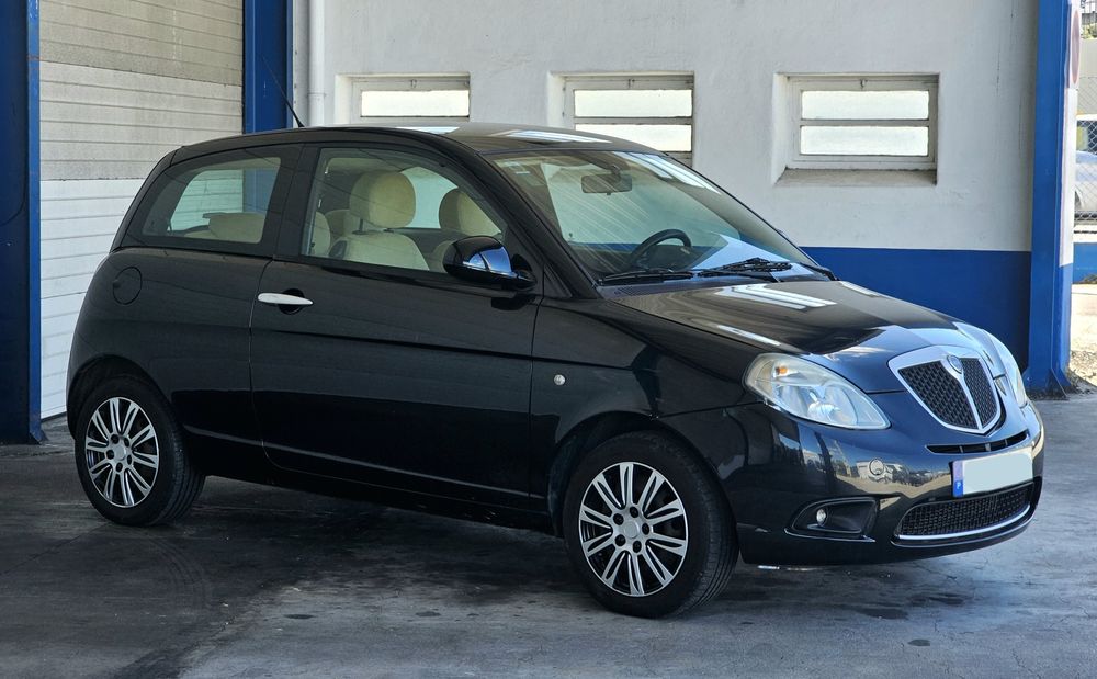 Lancia  ypsilon - 1 registo - 90.700 kms