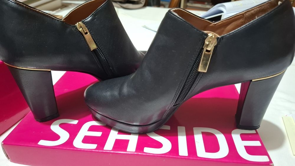 Botins preto 37/38 salto alto