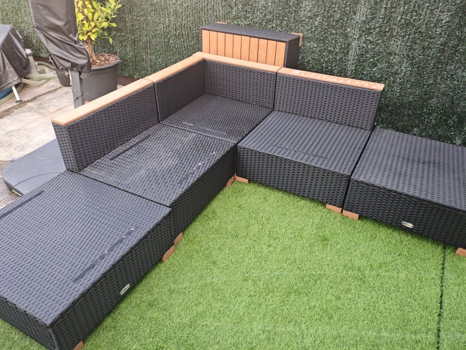 Como novo - Conjunto de sofás de exterior de 5 lugares + 1 mesa em plá