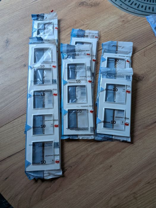 Ramki Simon 10 i łaczniki Simon 54