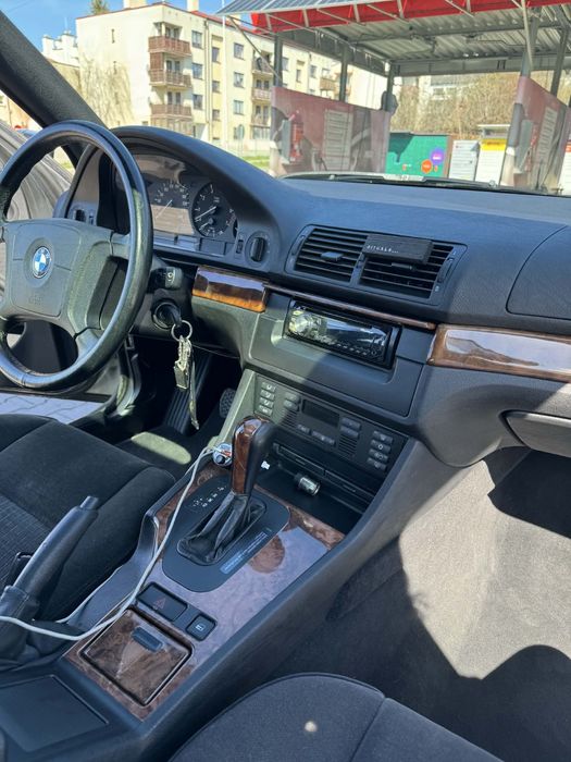 Sprzedam BMW E39 523i
