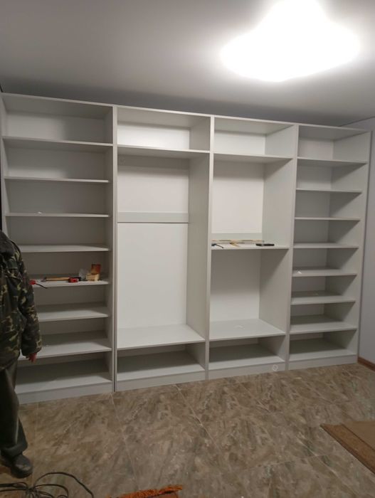 Меблі на замовлення під ваші розміри.