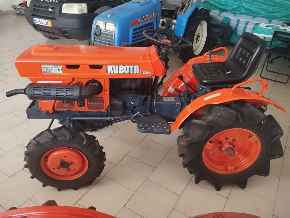 kUBOTA B7001 / 4x4 / Transporte