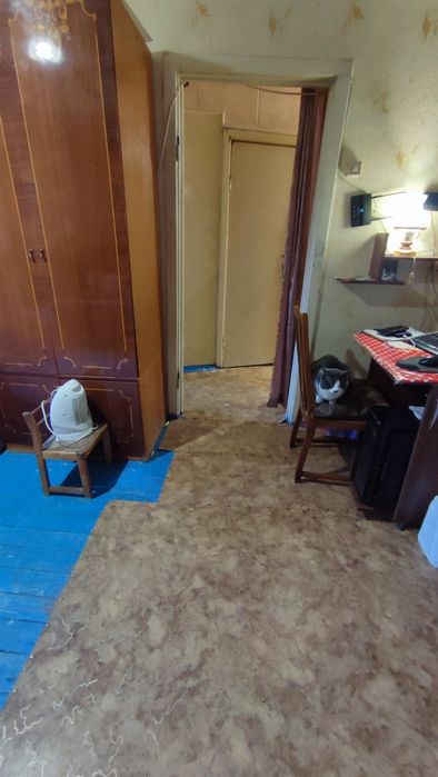 3-х комн. квартира СевГОК, остановка "Стадион" 3-й этаж, не угловая