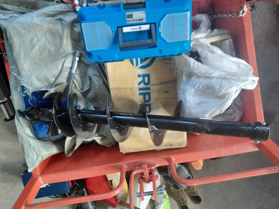 Giratória Ripa R 327 1.5T Motor Kubota D722 14cv