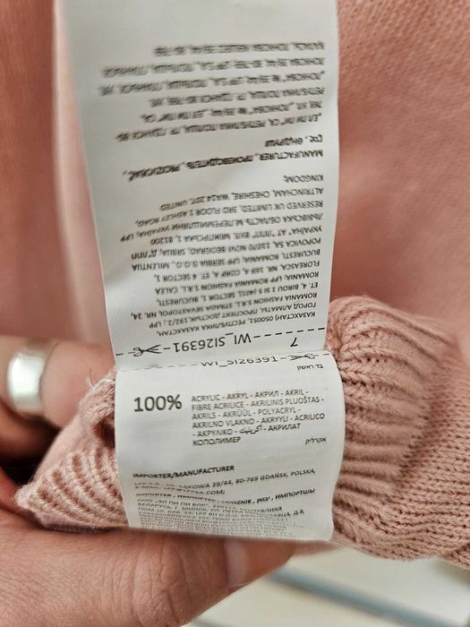 klasyczny prosty sweterek pudrowy róż różowy 36 S