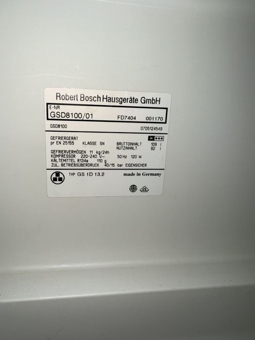 Морозильна камера Bosch GSD8100