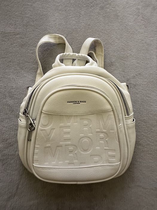 Рюкзак жіночій