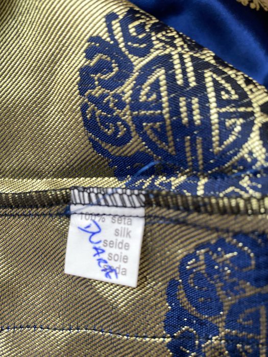 conjunto em seda azul e dourado para 8 anos