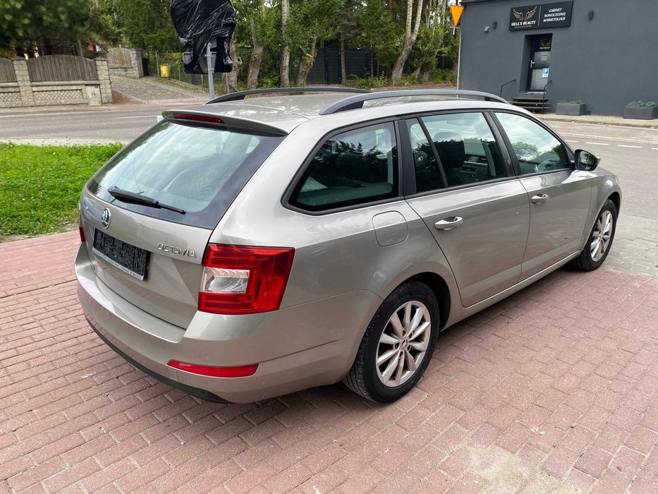 Octavia 1.4 benzyna 140 KM dwa komplety kół