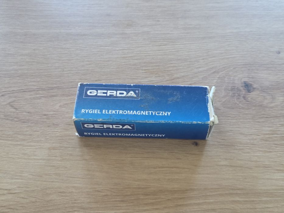 Rygiel elektromagnetyczny elektrozaczep z pamięcią 12V AC