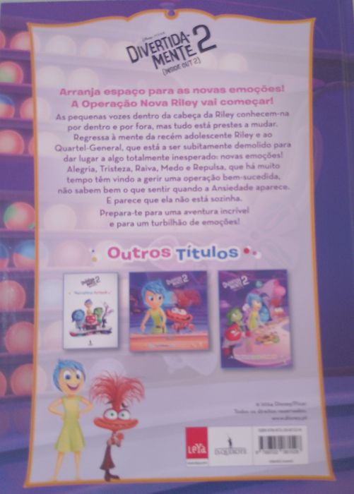 Vários livros infantis