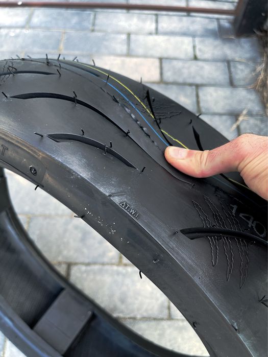 Мото шина 140/70/17 110/70/17 м'яка якісна шина