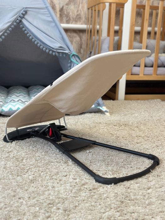 Шезлонг дитячий BabyBjörn