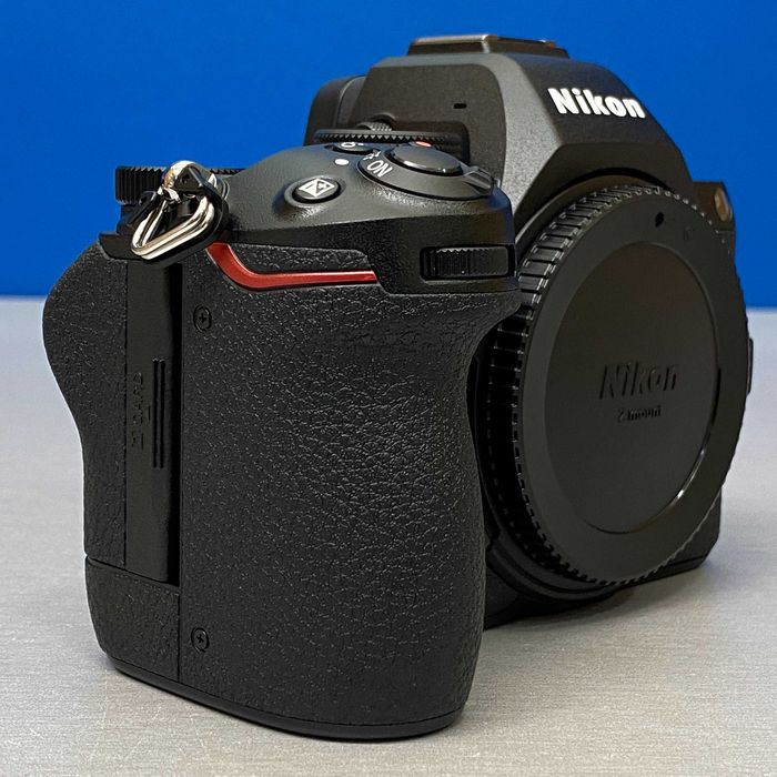 Nikon Z5 II (Corpo) - 24.5MP | 3 ANOS DE GARANTIA