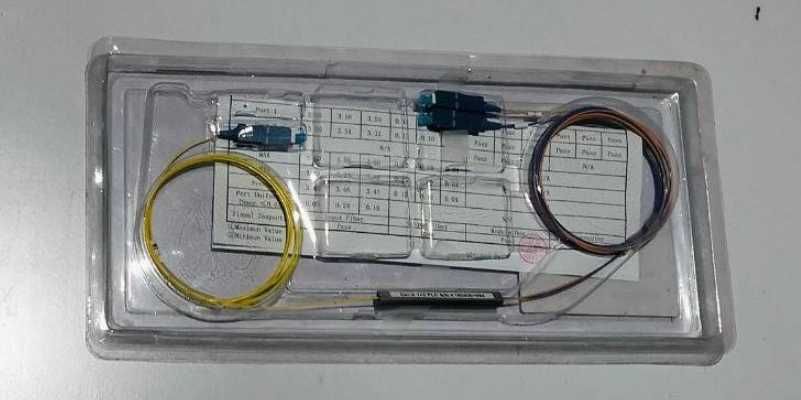 Оптичний дільник Coupler PLC-1x2-split-0-SC/UPC-0,9mm