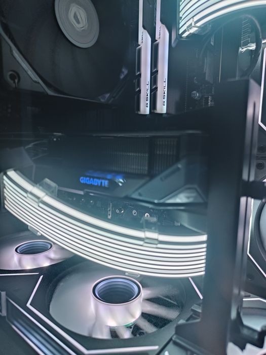 Потужний ігровий компютер