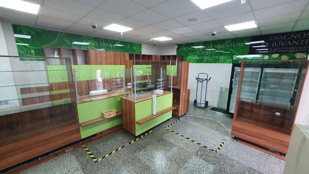 Продам шкаф много ячеек