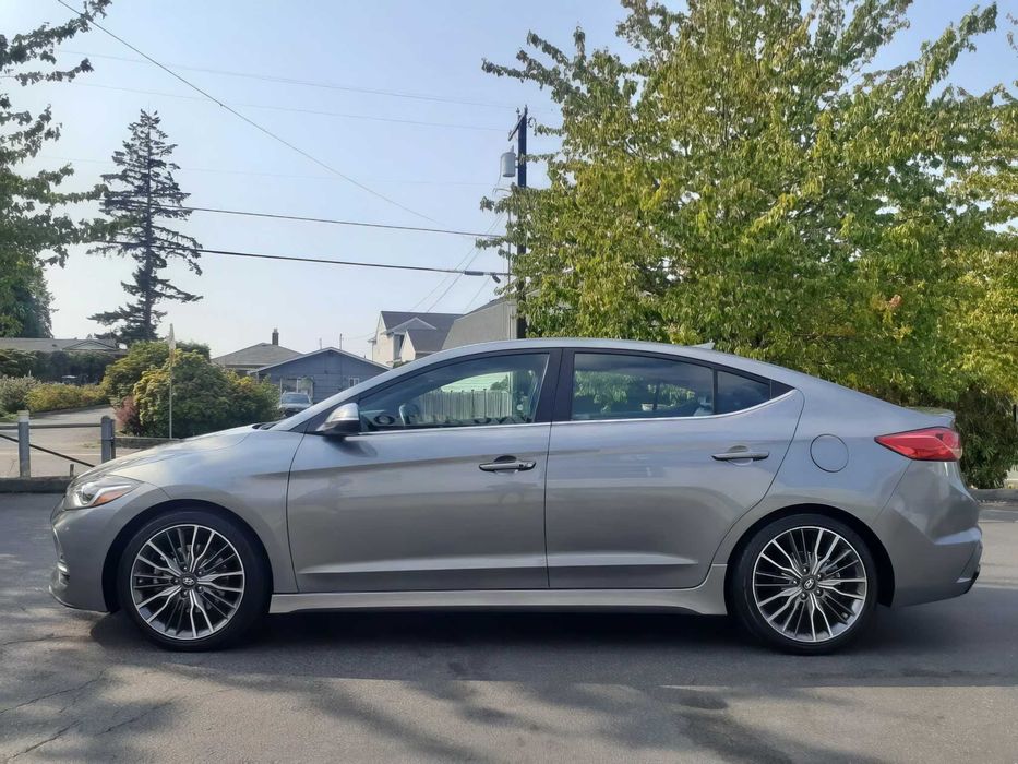 Hyundai Elantra      2018